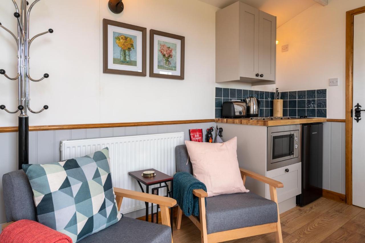 Outbak Shepherds Hut Cheltenham Exteriér fotografie