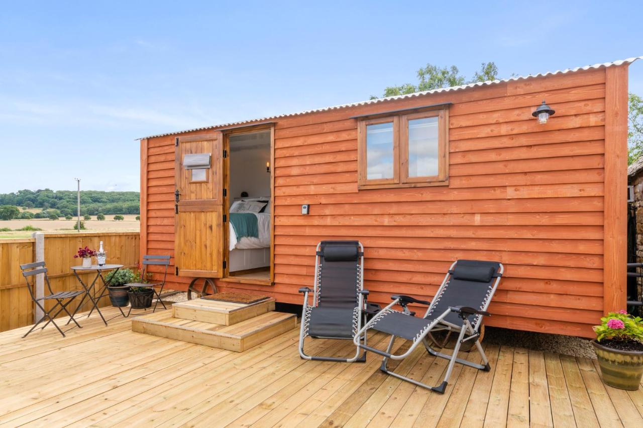 Outbak Shepherds Hut Cheltenham Exteriér fotografie