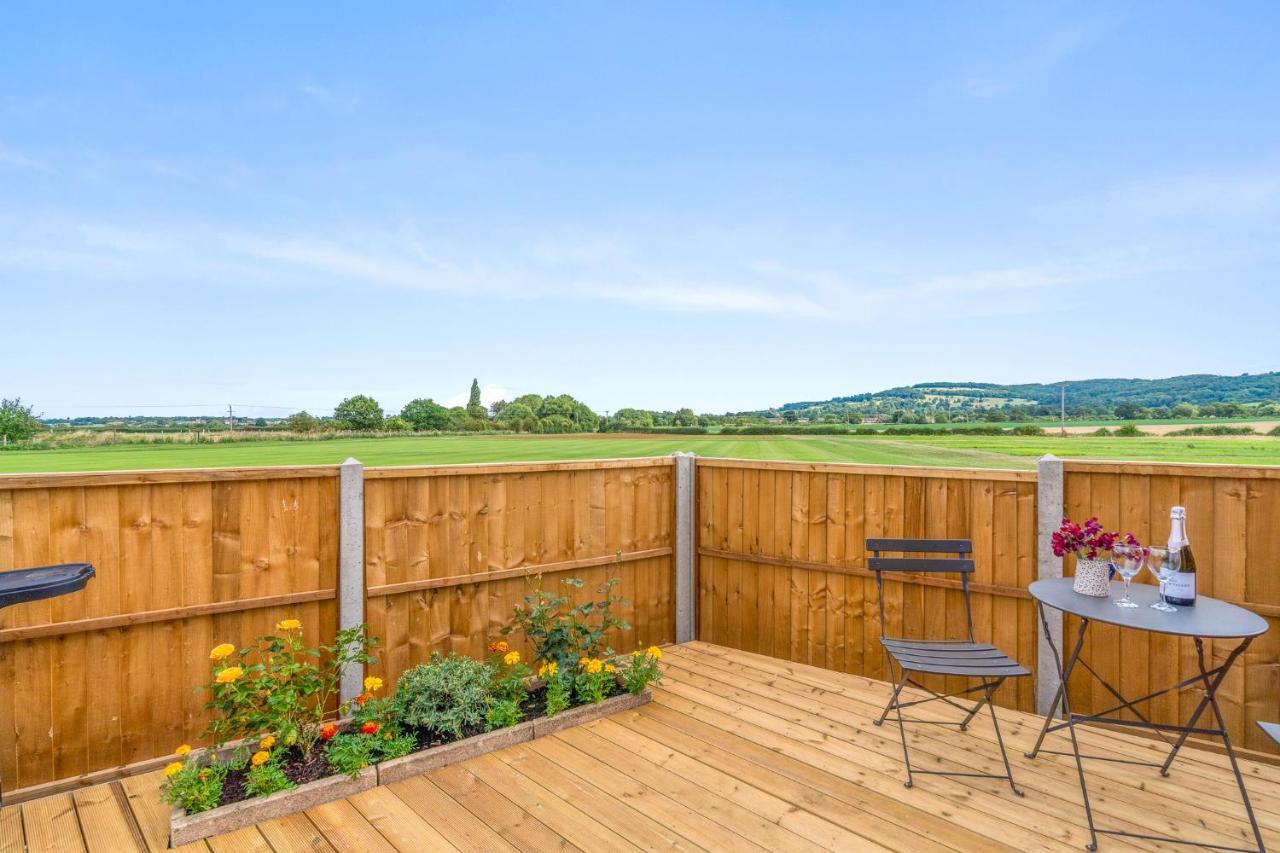 Outbak Shepherds Hut Cheltenham Exteriér fotografie